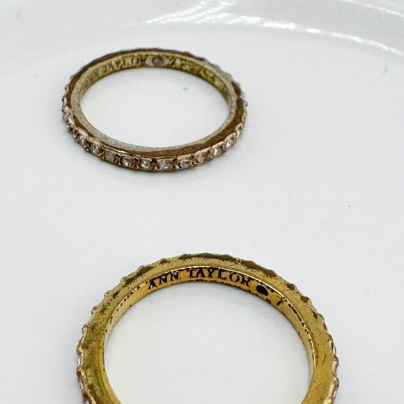 Vintage 2 Ann Taylor Rhinestone Band Rings Dainty Minimalist Stack Glamour - Picture 7 of 9